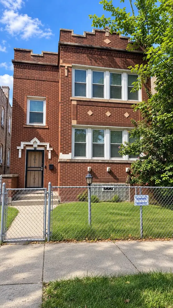 410 N Leclaire Avenue