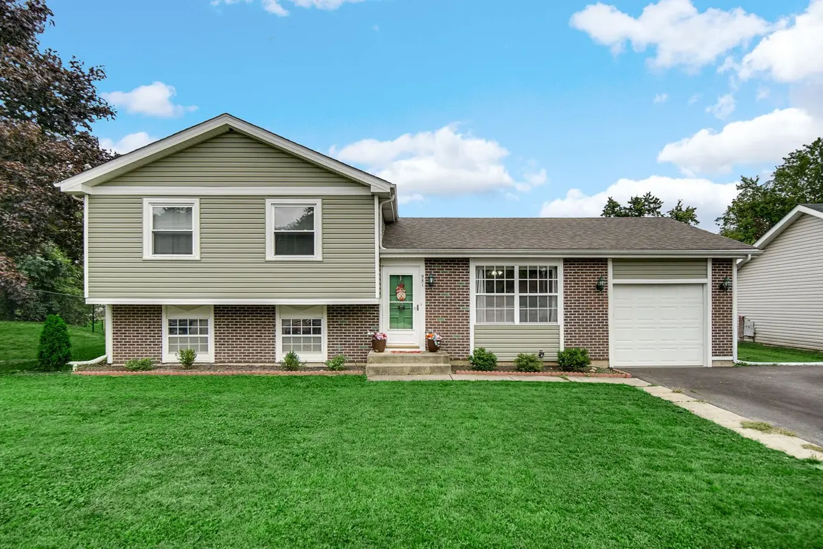 951 SURF Court