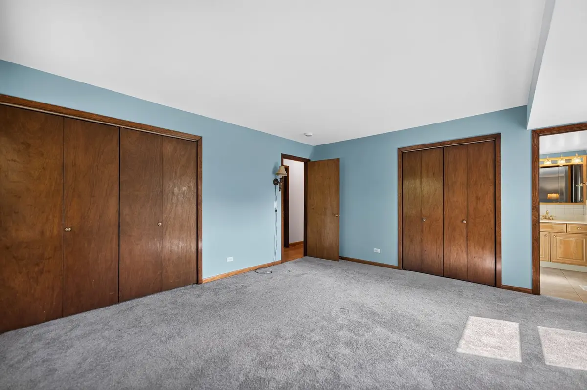 713 N Elm Circle