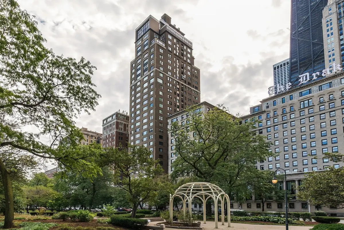 179 E Lake Shore Drive