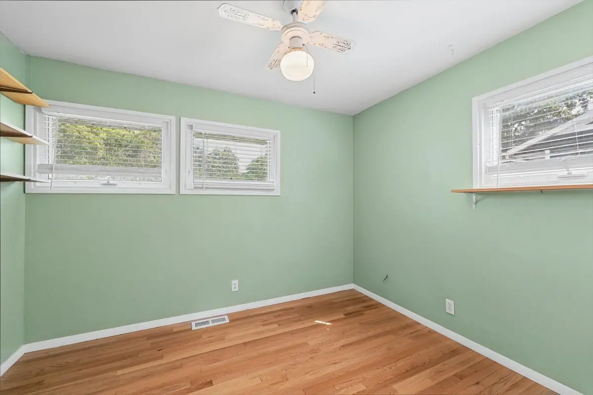 1205 E Fairlawn Drive