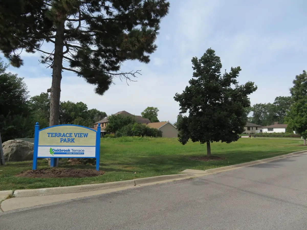 17W071 Hodges Road