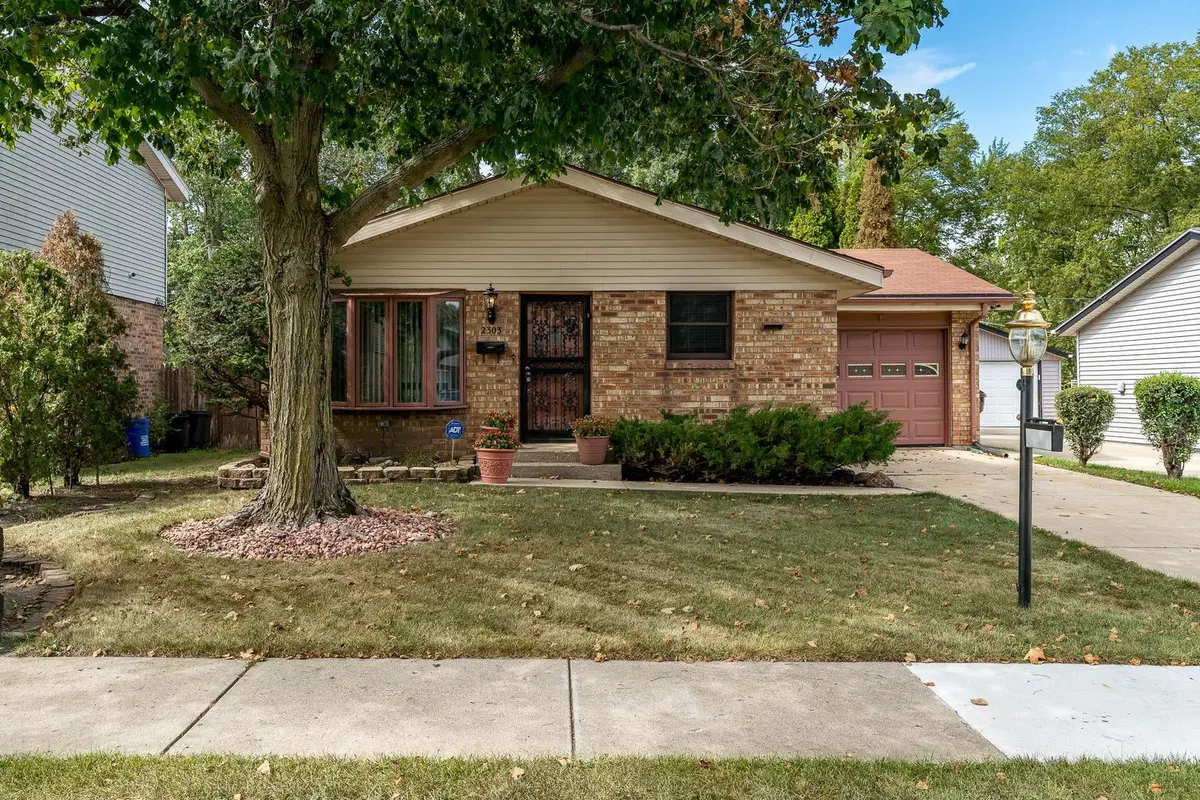 2303 Lucille Street