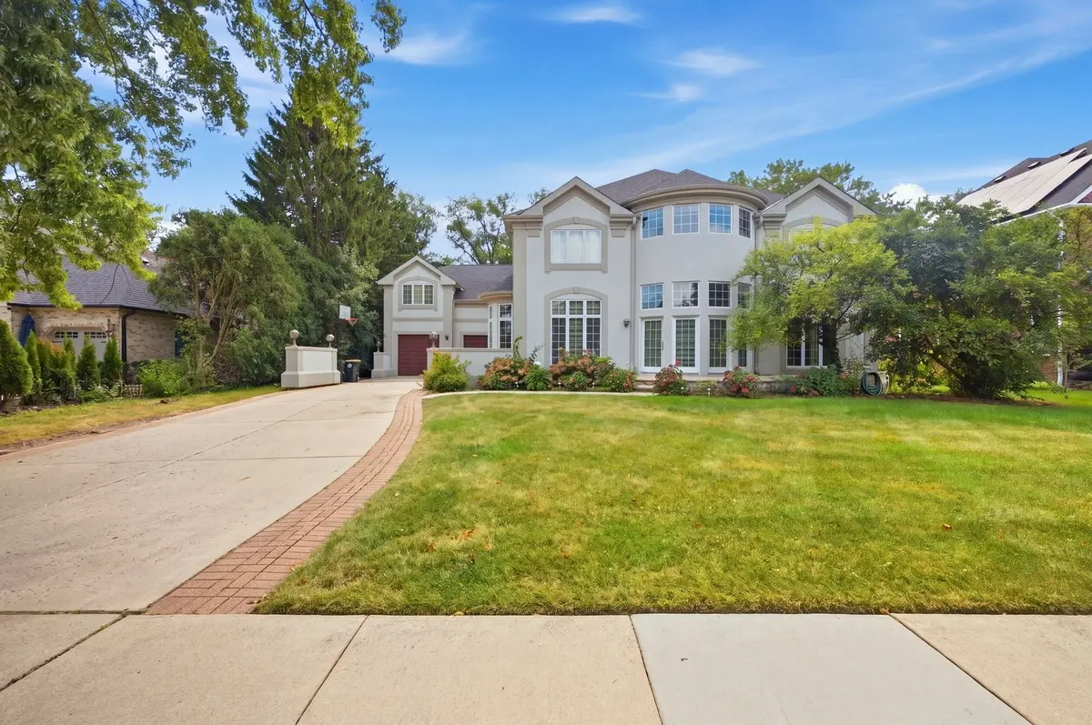 351 WILLOWOOD Lane