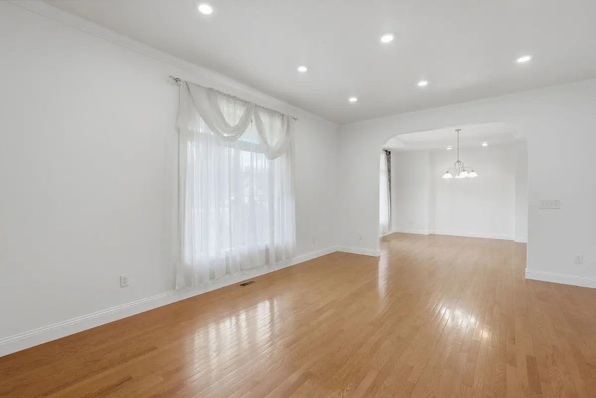 12704 25th Street Court W