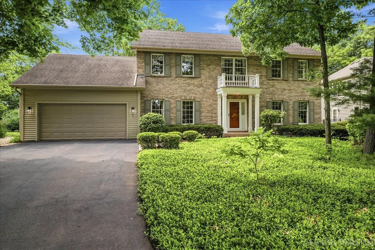 501 Pin Oak Court