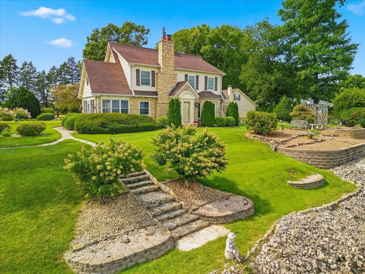 2105 Riverview Road