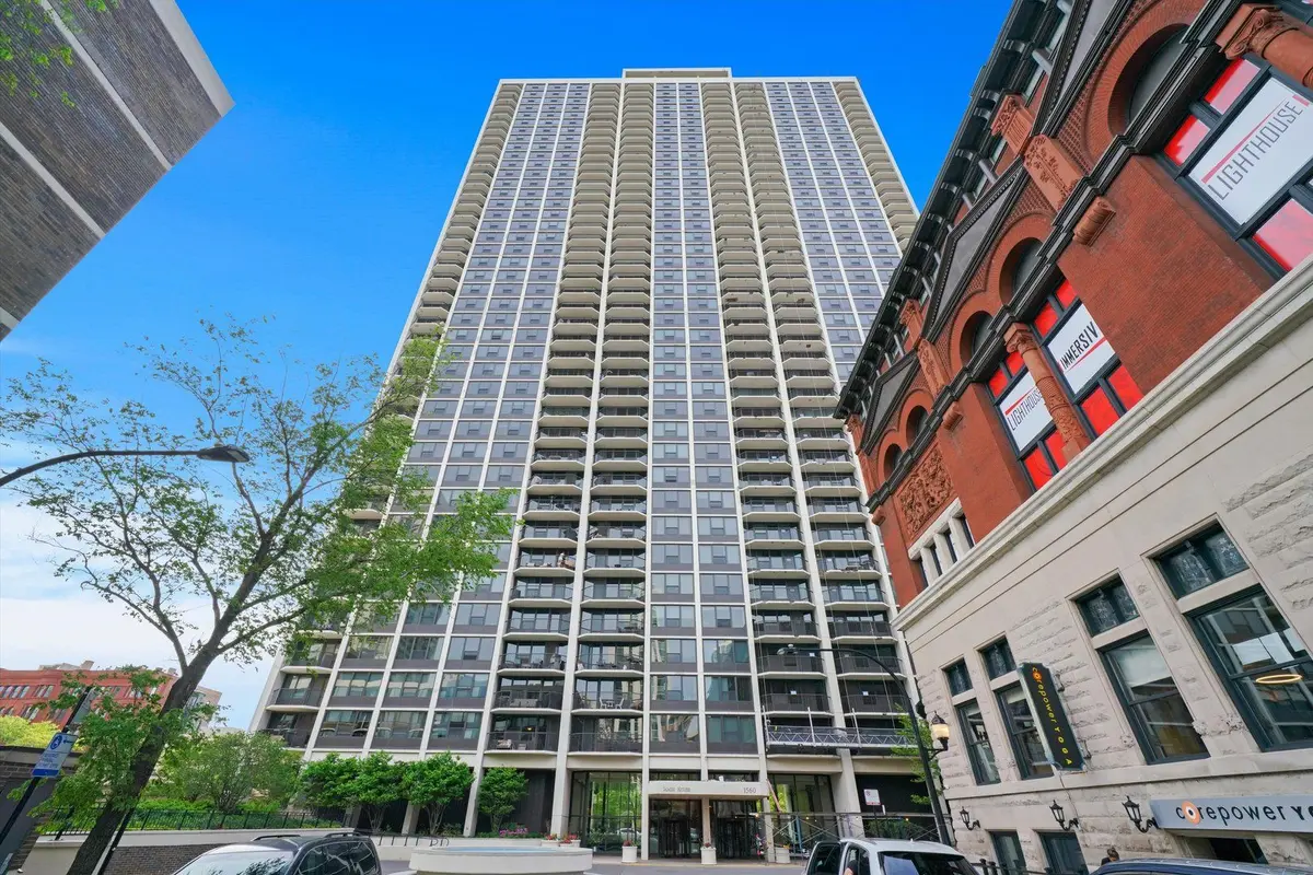 1560 N Sandburg Terrace