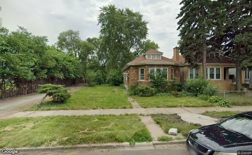 429 W 110th Place