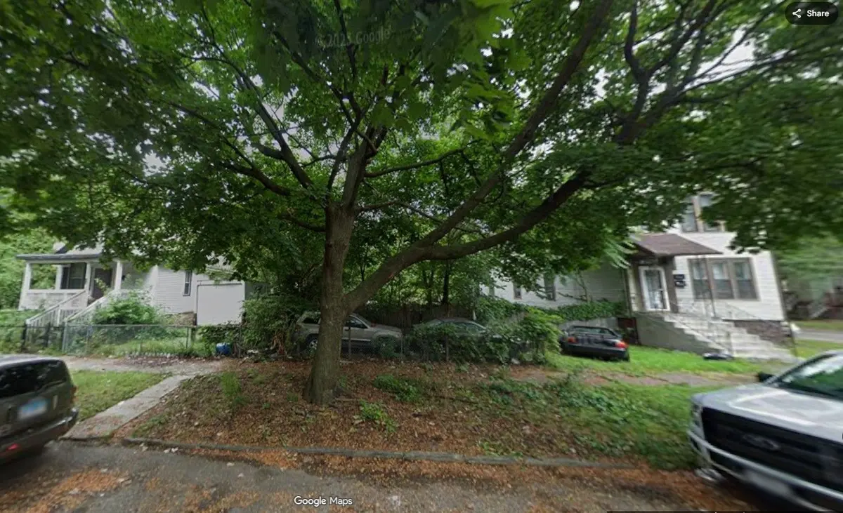 506 W 81st Place