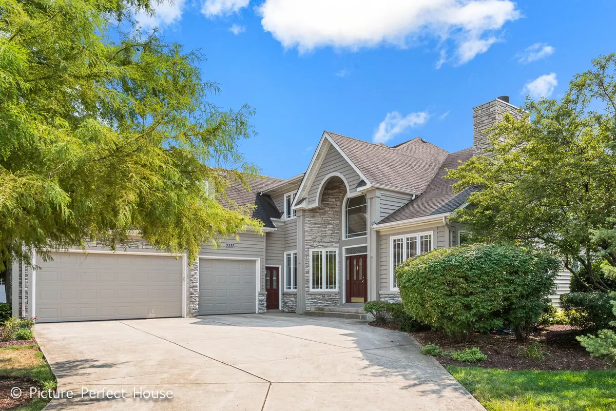 3571 SCOTTSDALE Circle
