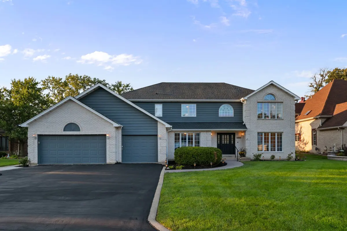 17W210 Massel Court