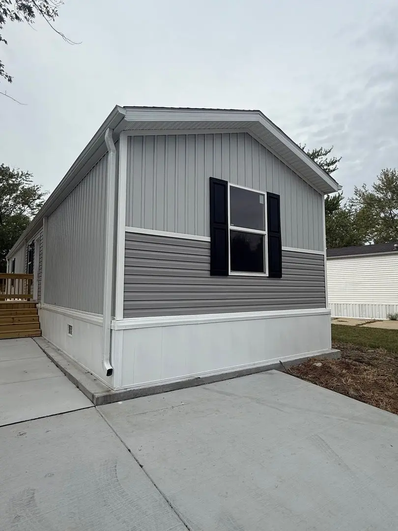 13 Hearthside Road