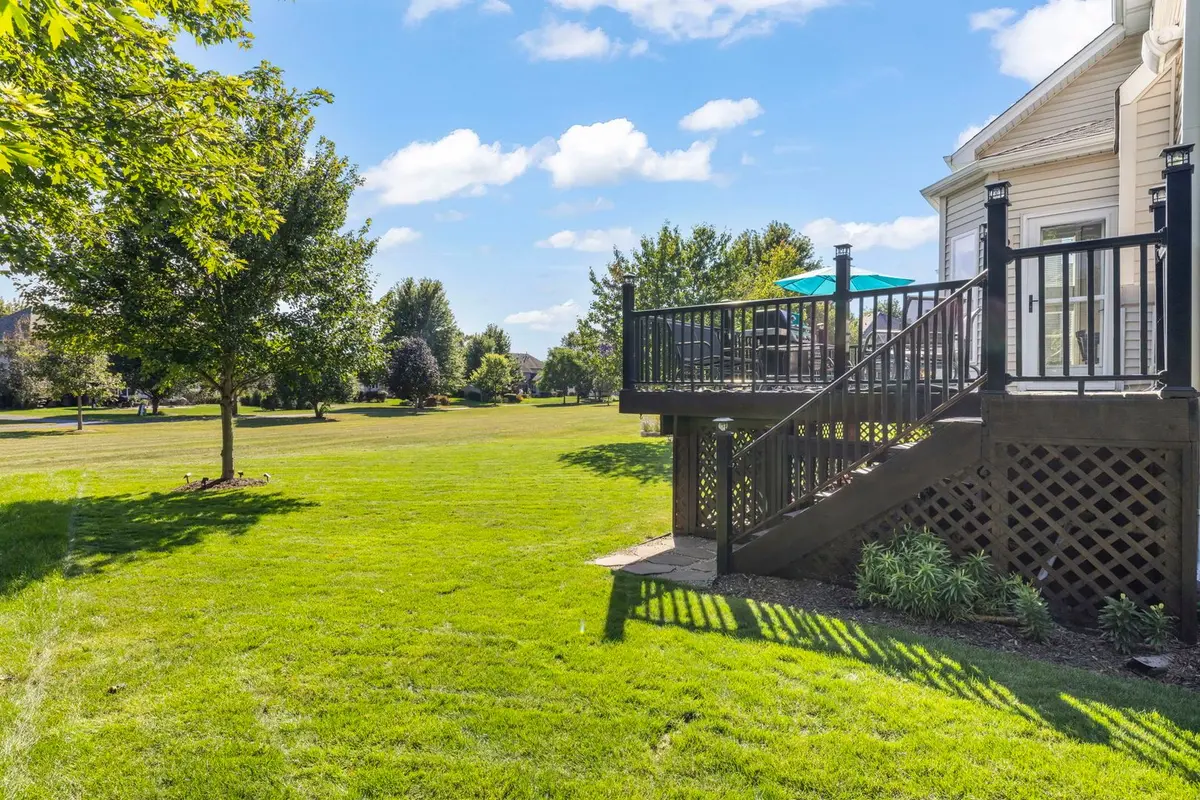 1122 Clearwater Drive