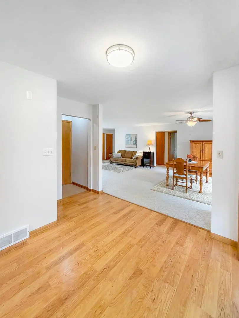 1353 Empire Court