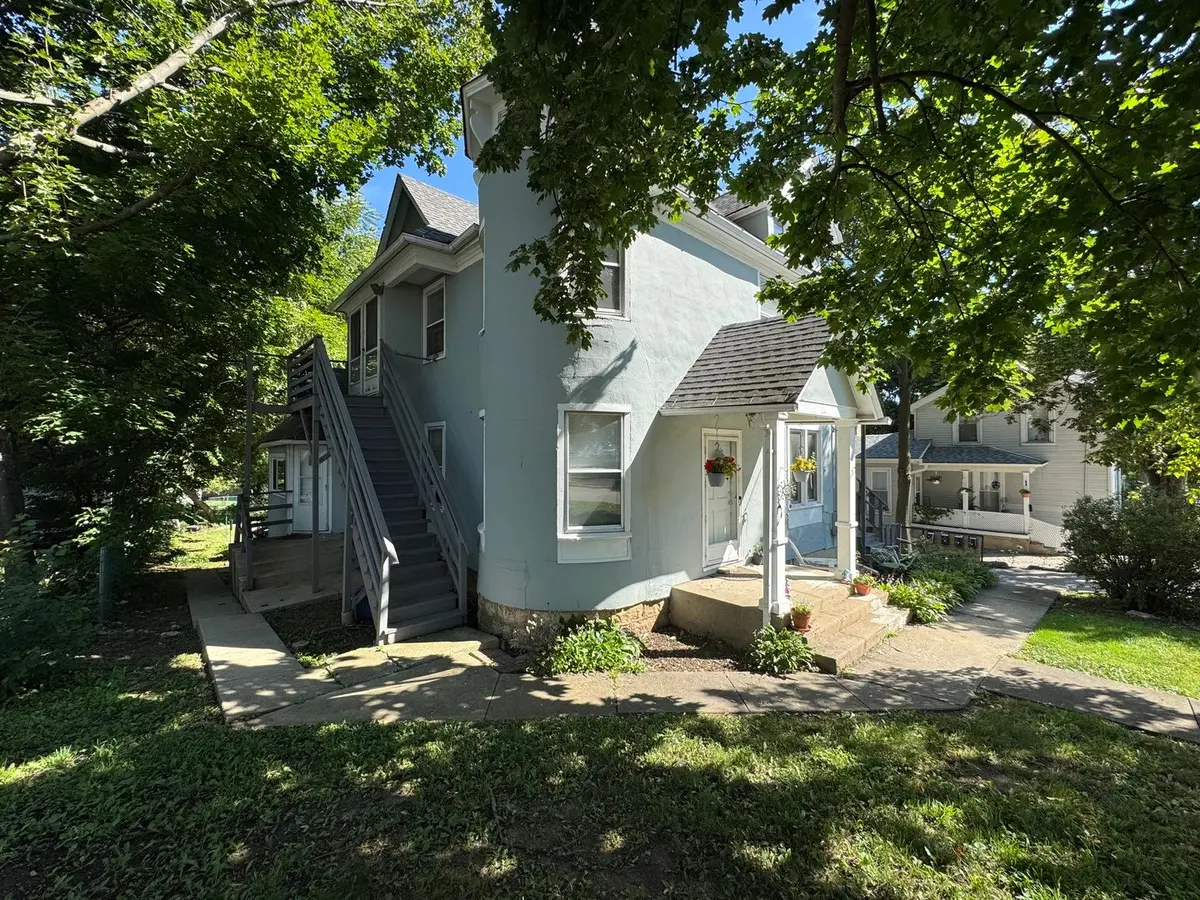 137 E Washington Street