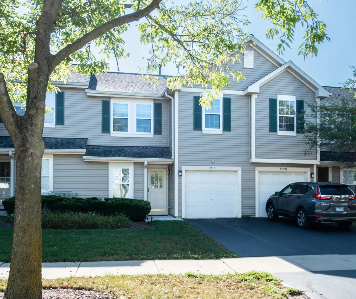 1216 Arapaho Court