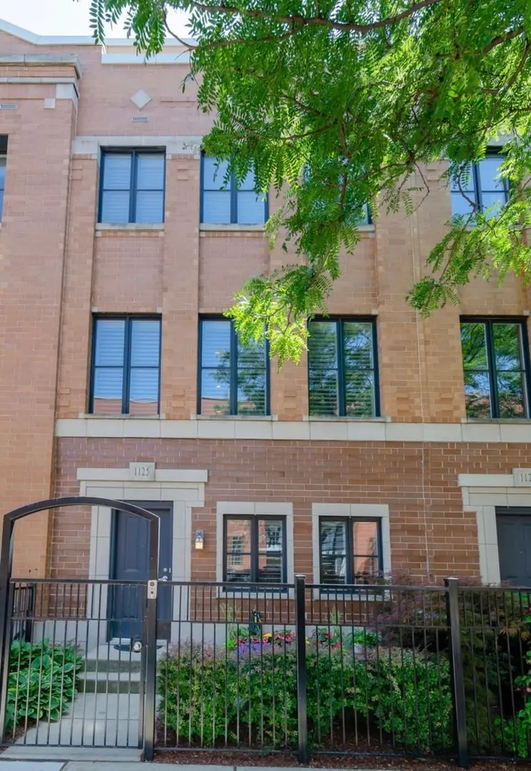 1125 W Monroe Street