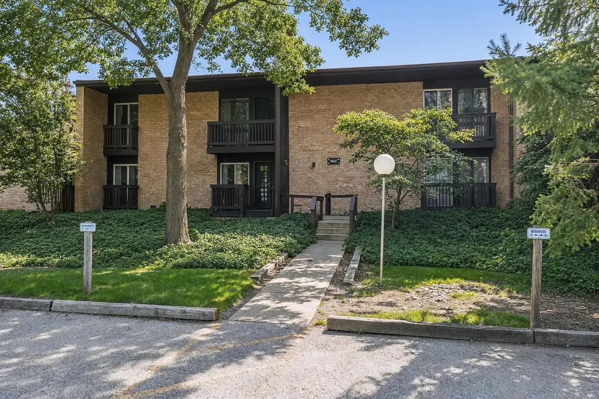 1607 Maple Terrace