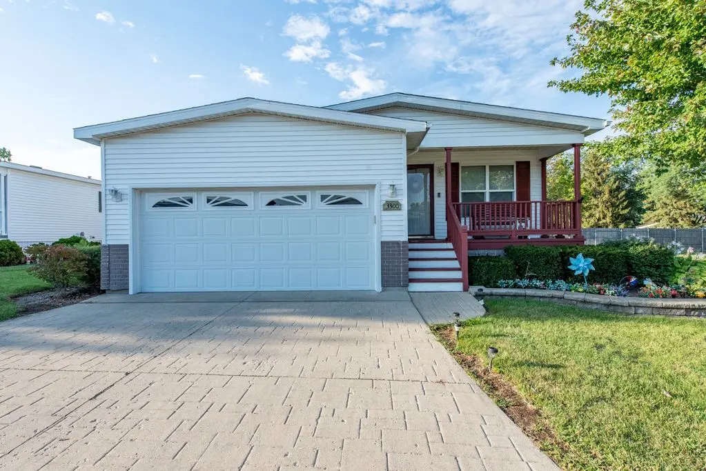 3300 Evergreen Lane