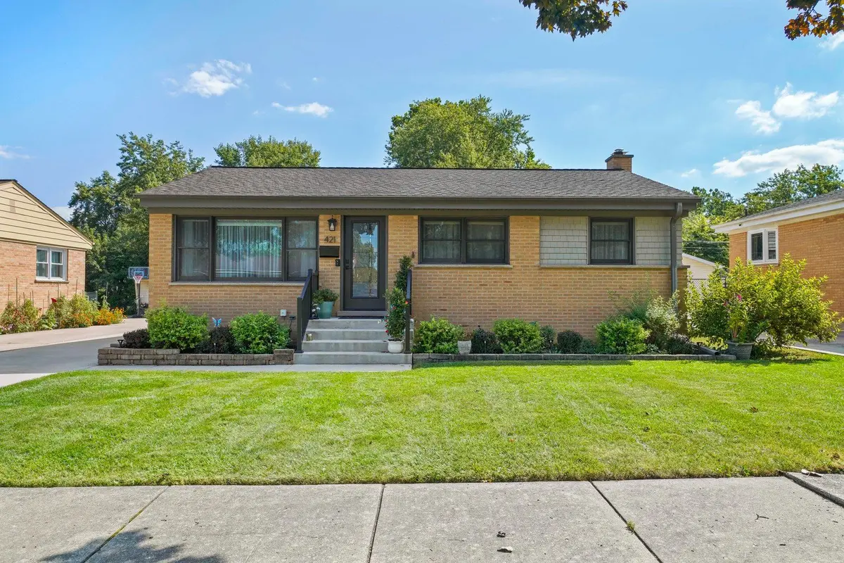 421 Vassar Lane