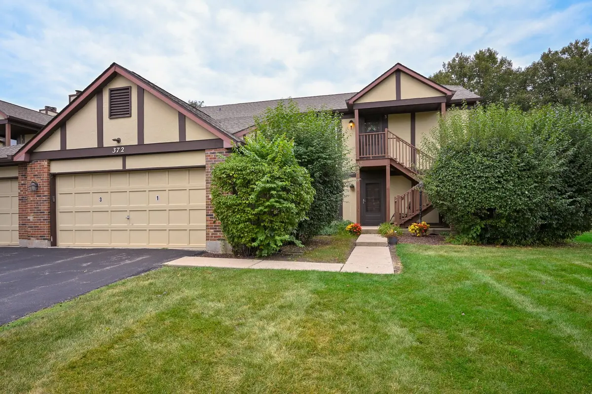 372 Sandhurst Circle