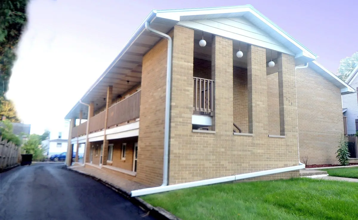 220 Griffing Avenue