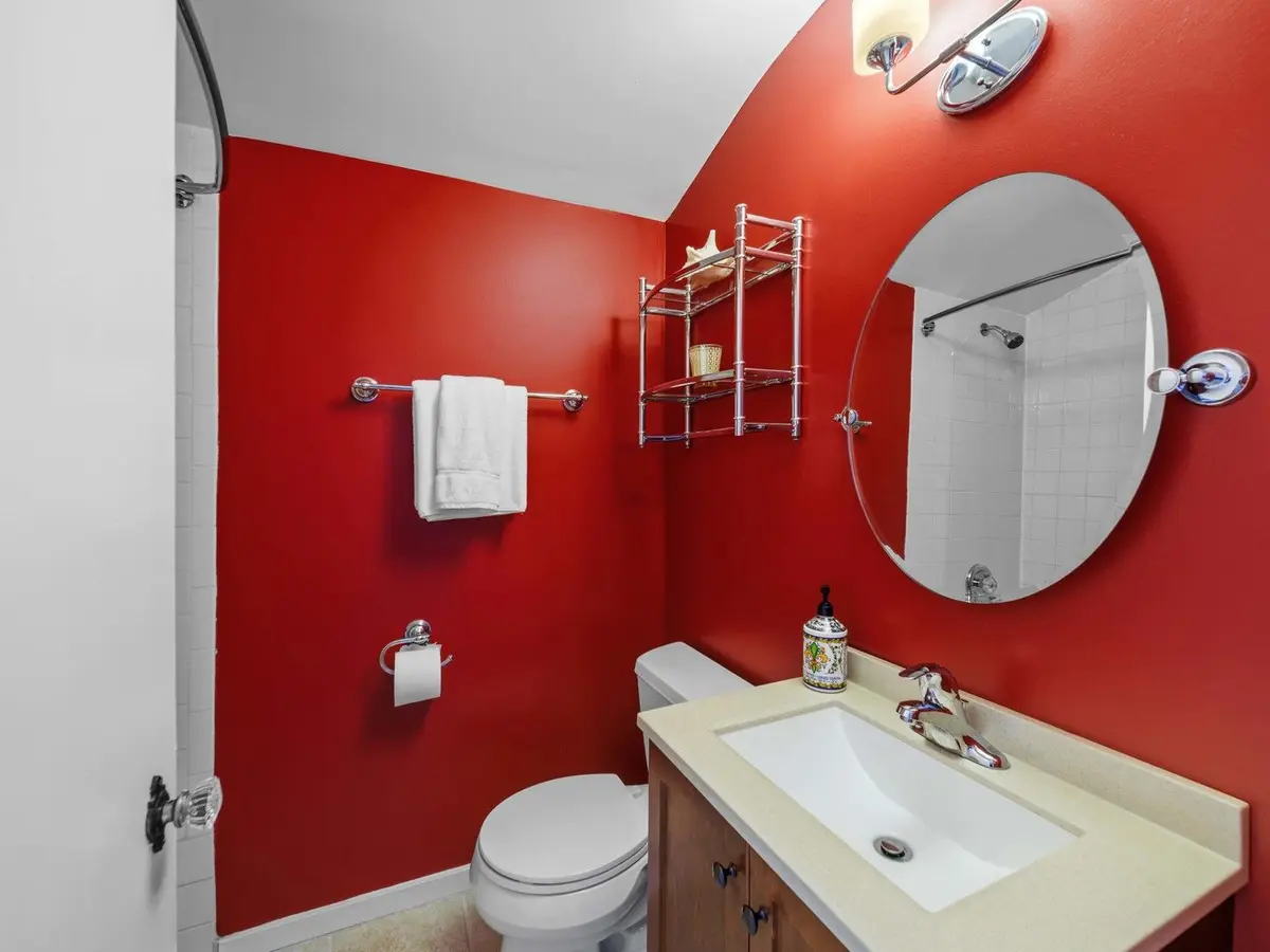 2126 Hickory Court