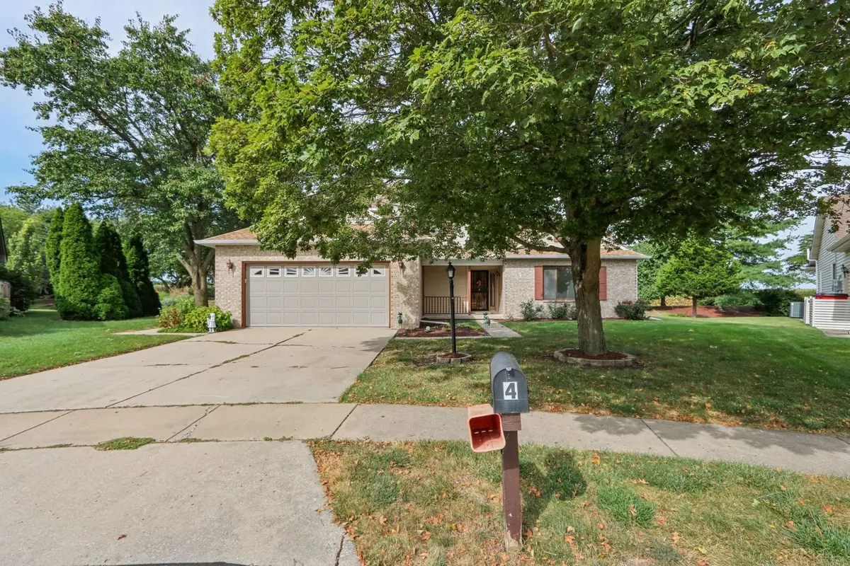4 Redwing Court