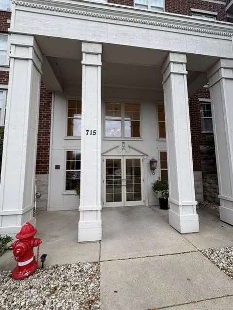 715 Astor Lane