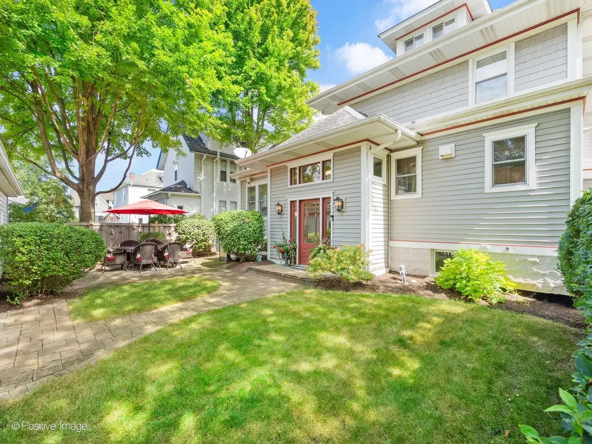500 N Ashland Avenue