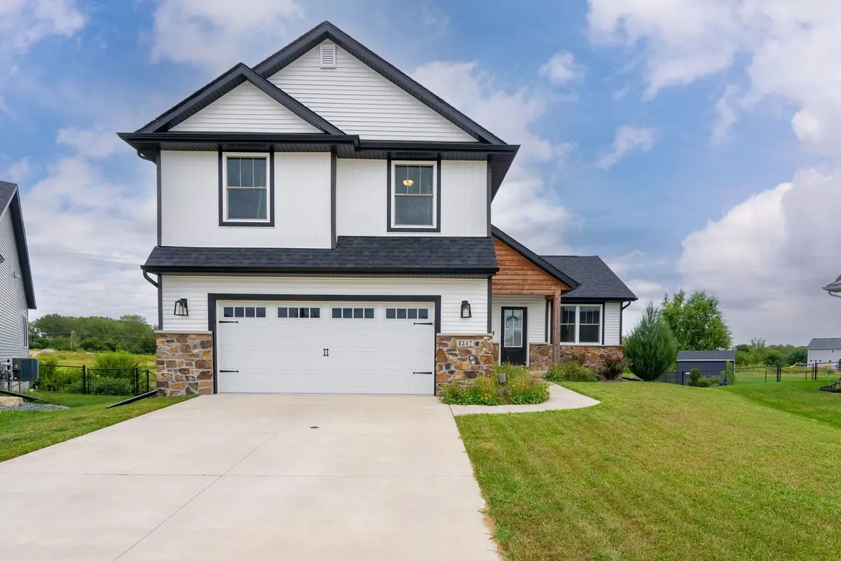 1217 W 64th Street