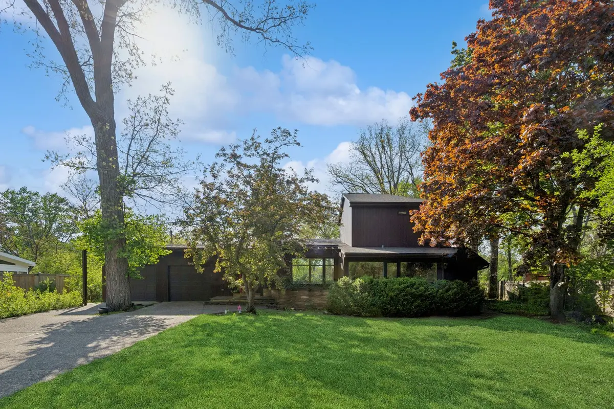 931 Fairview Road
