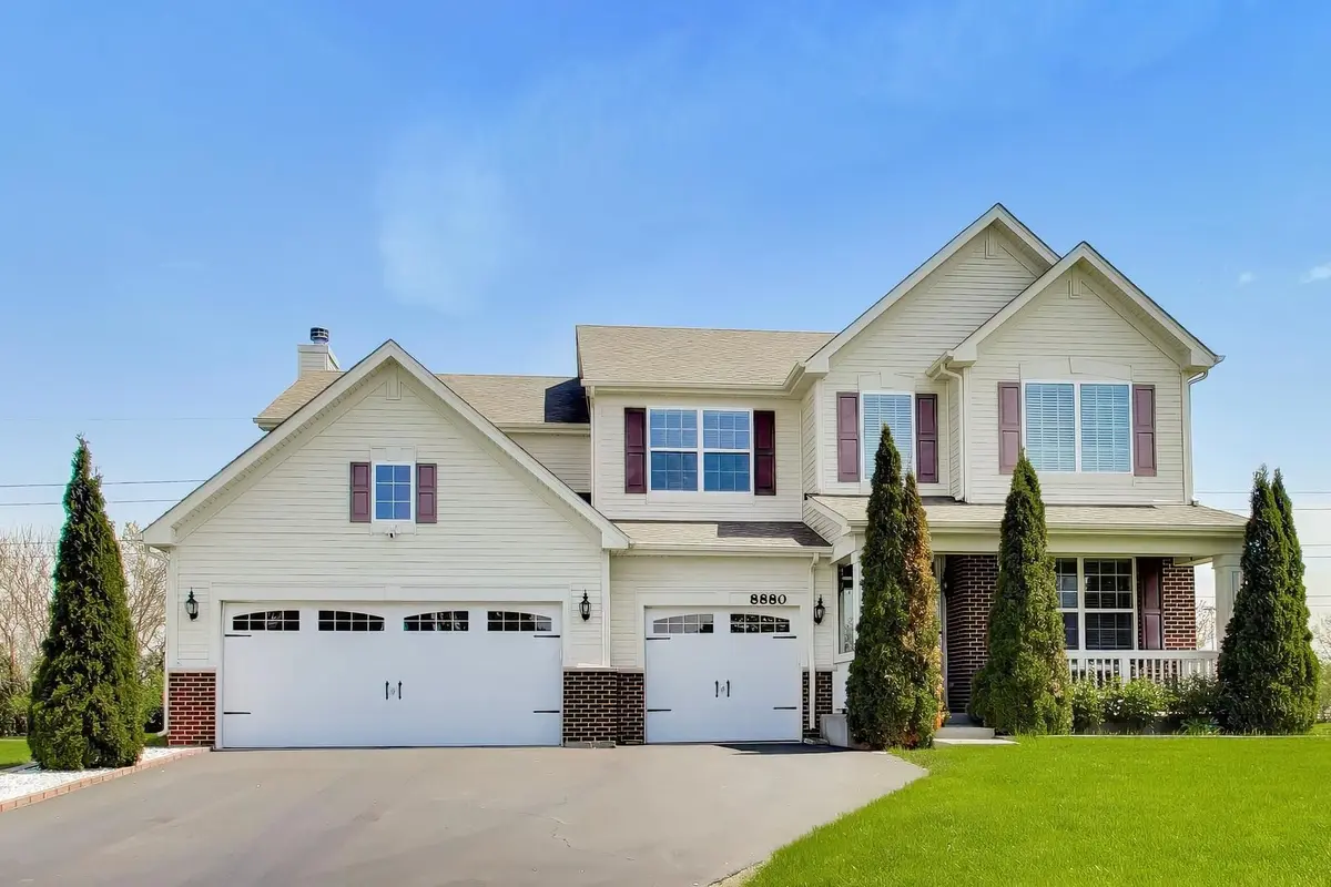 8880 Pearsall Drive
