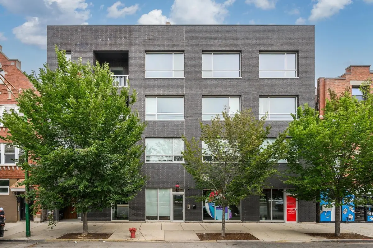 1433 N Ashland Avenue