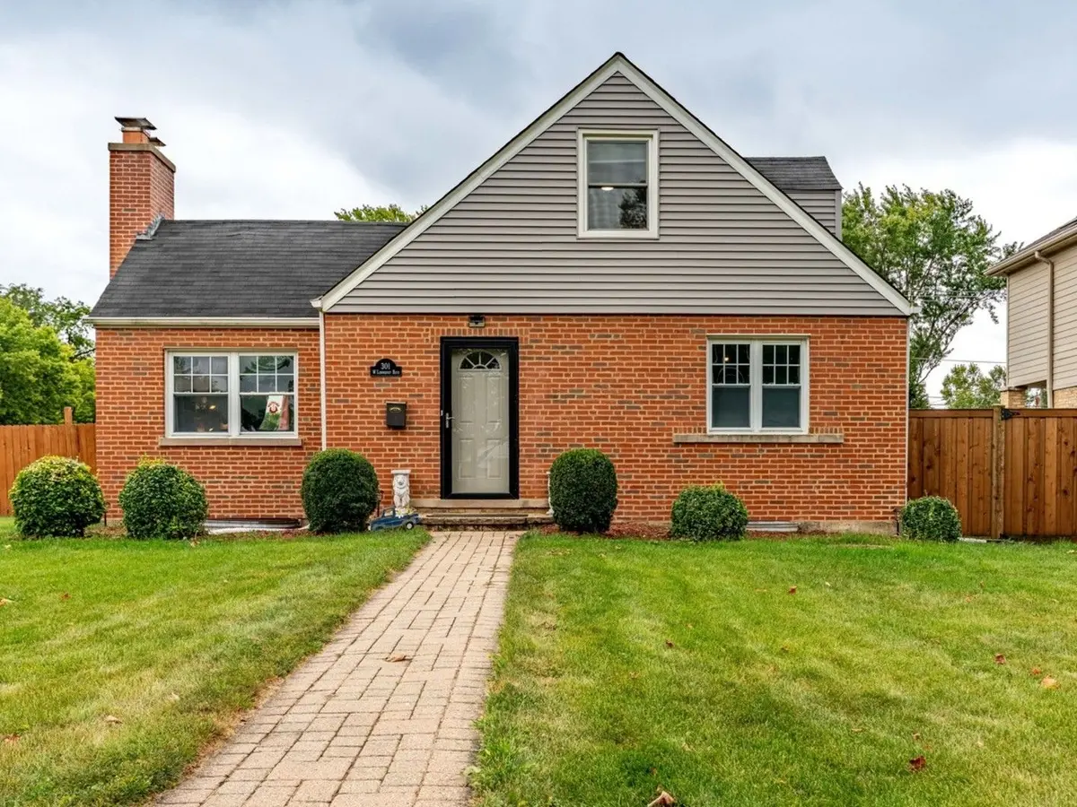 301 W Lonnquist Boulevard