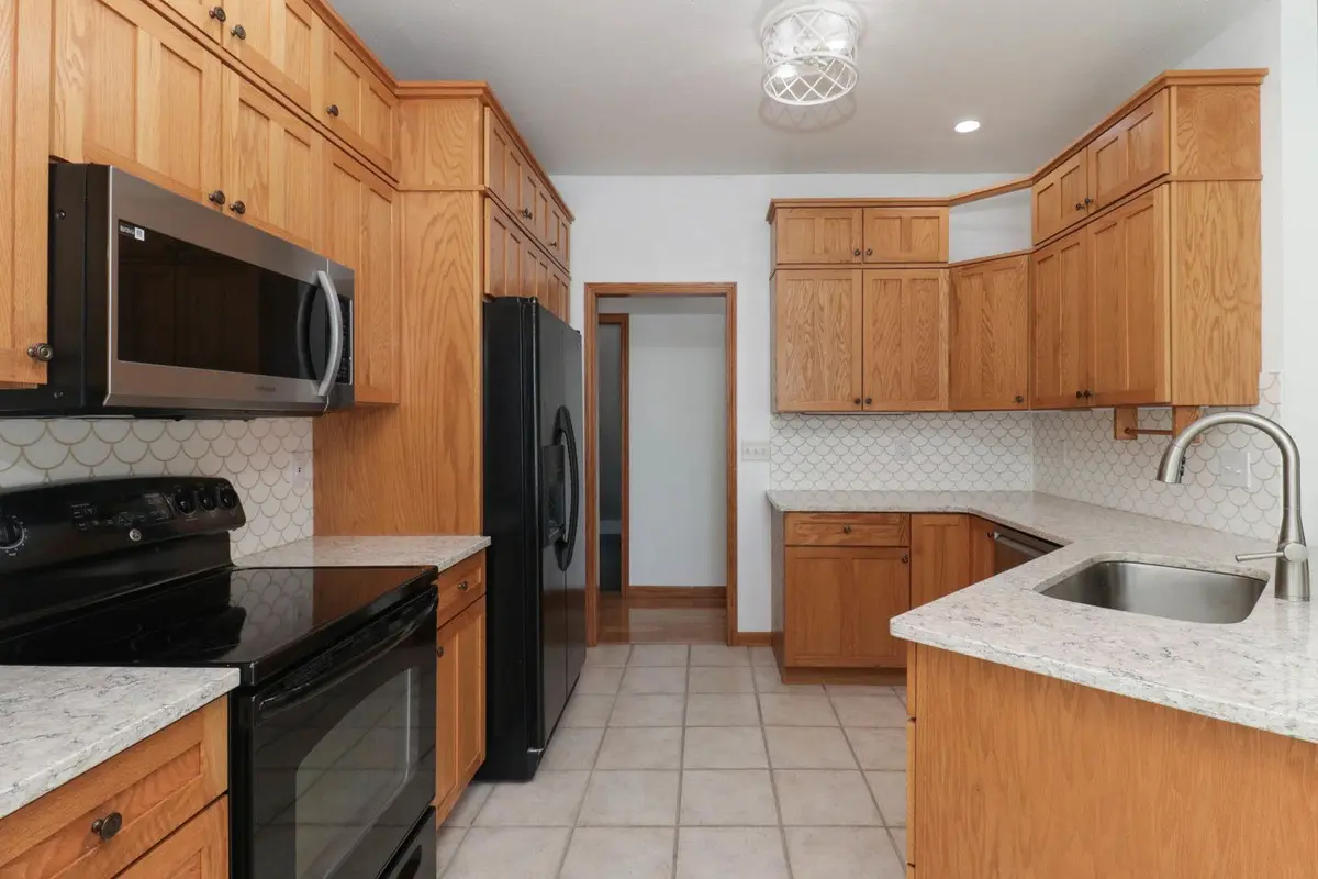 25 Spring Ridge Circle