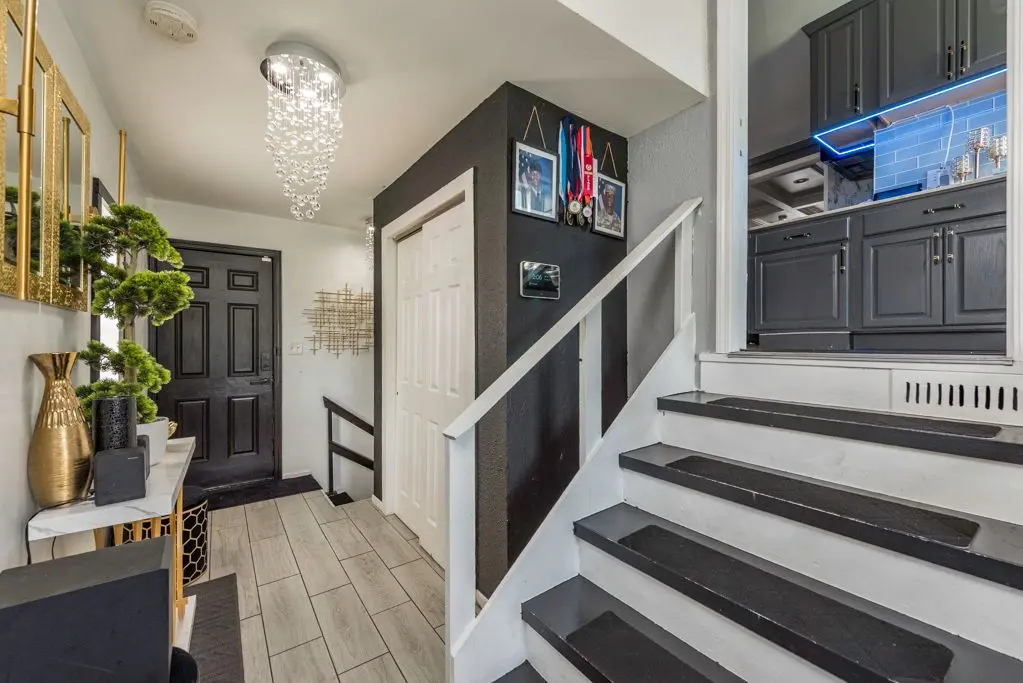 2903 W Nemesis Avenue