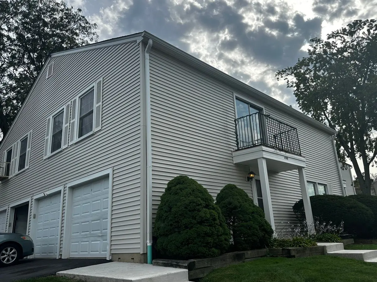 451 james Court