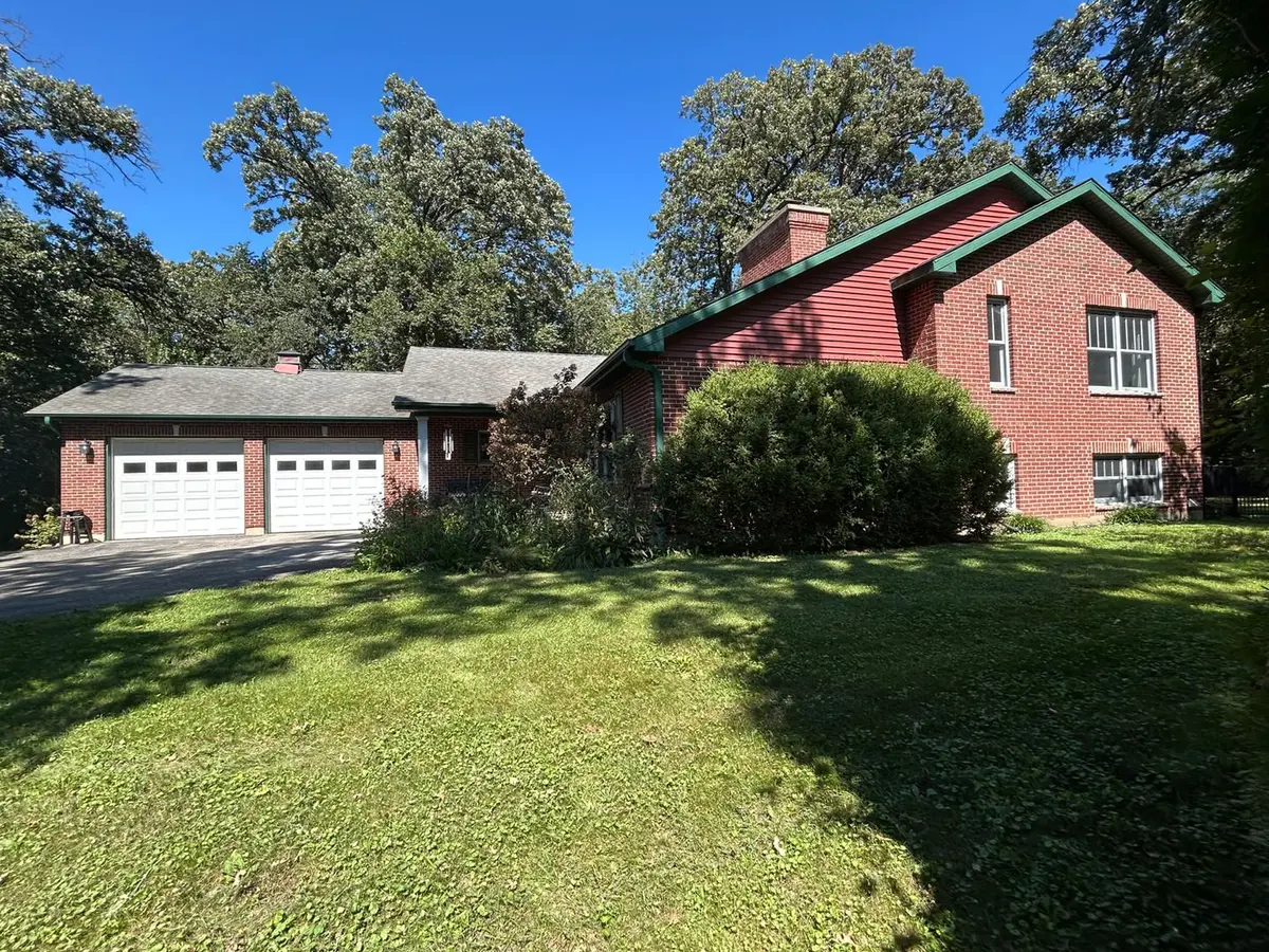 9017 Wildrose Lane