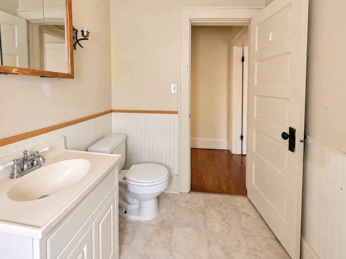 119 Elm Place