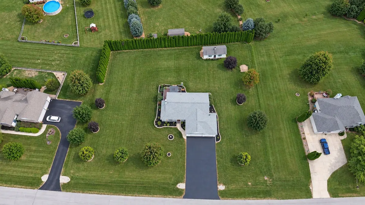 2367 N 4060th Road