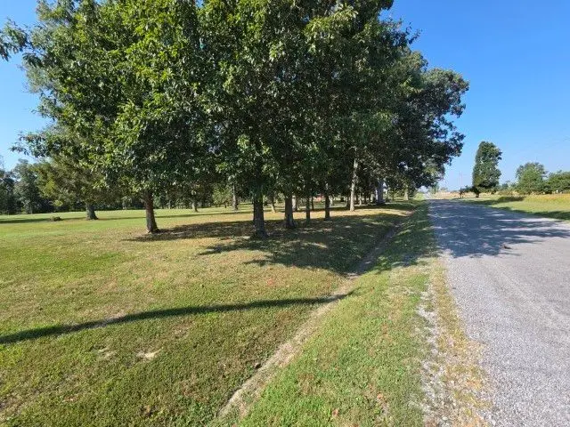 000 E Redwood Road