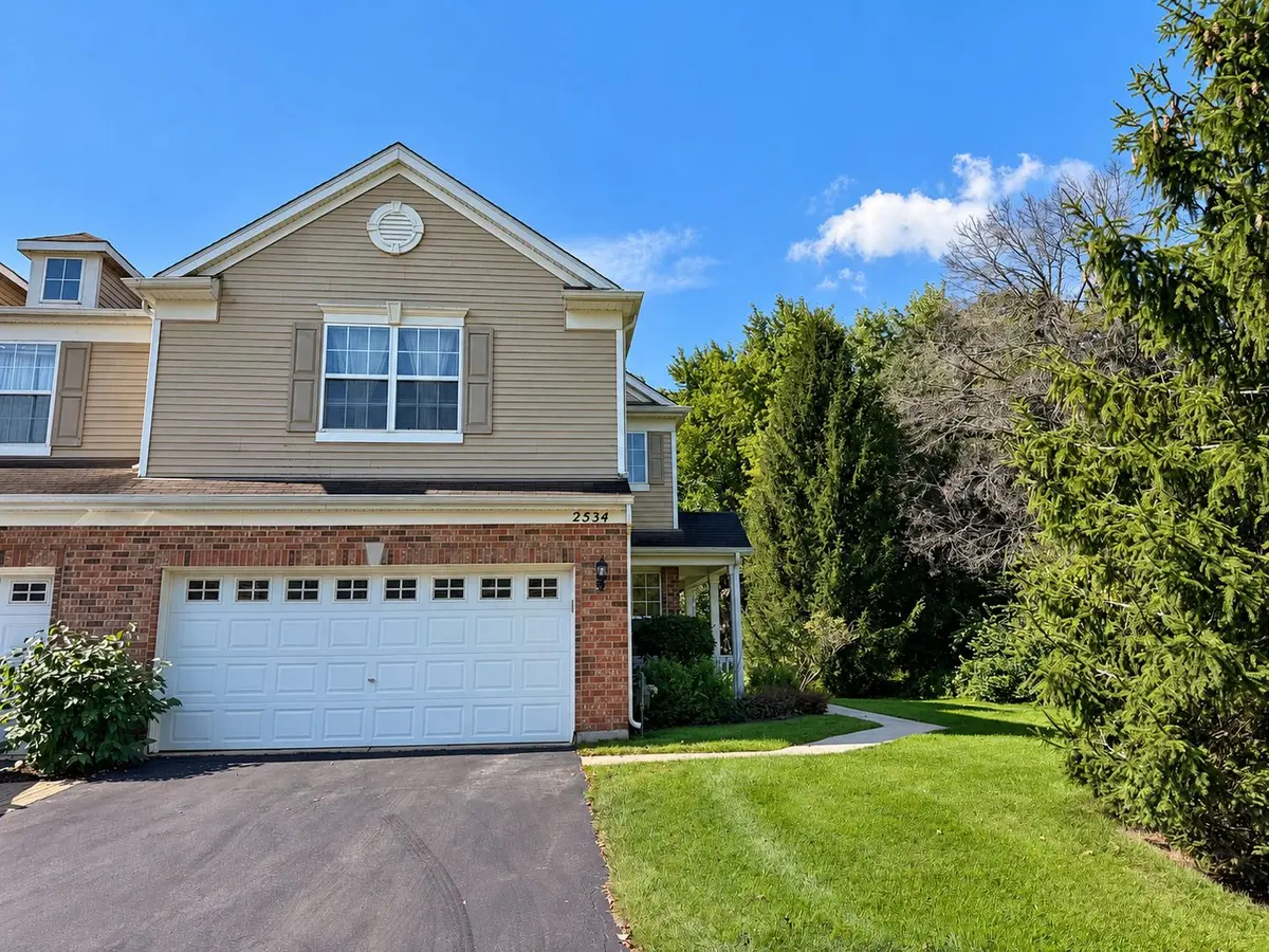 2534 Evergreen Circle