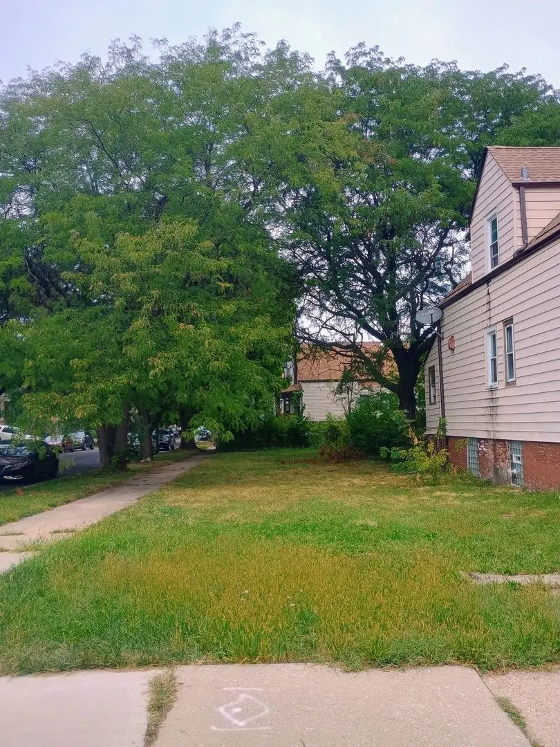 1258 W 71st Street