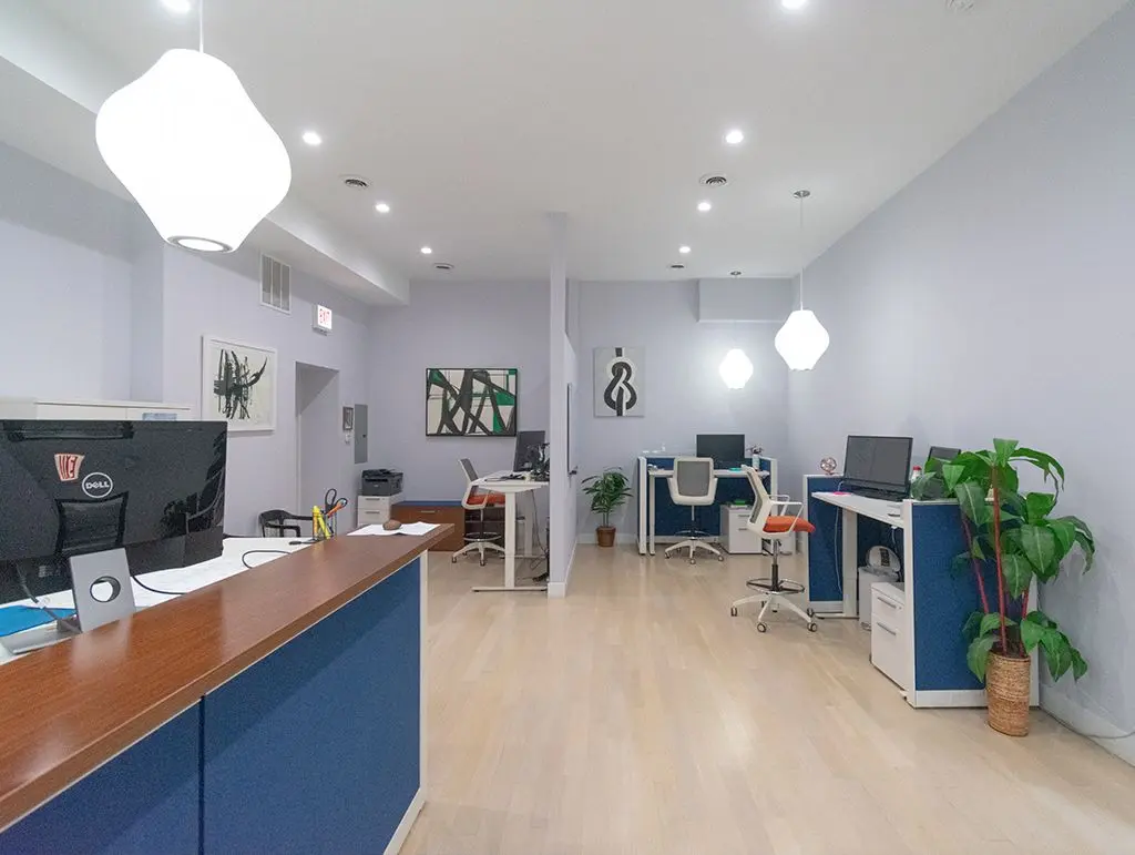 800 W Diversey Parkway