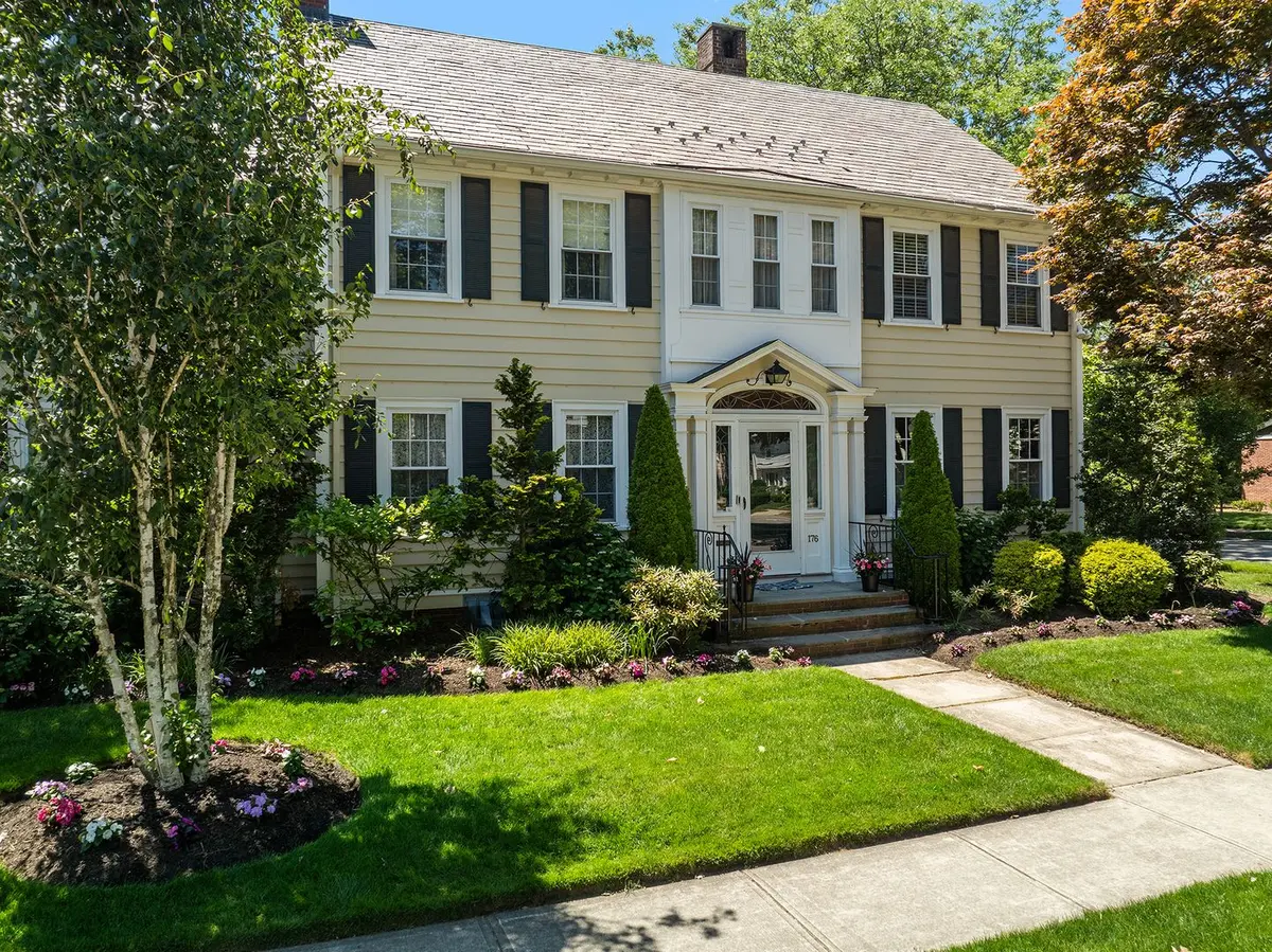 176 Cole Avenue