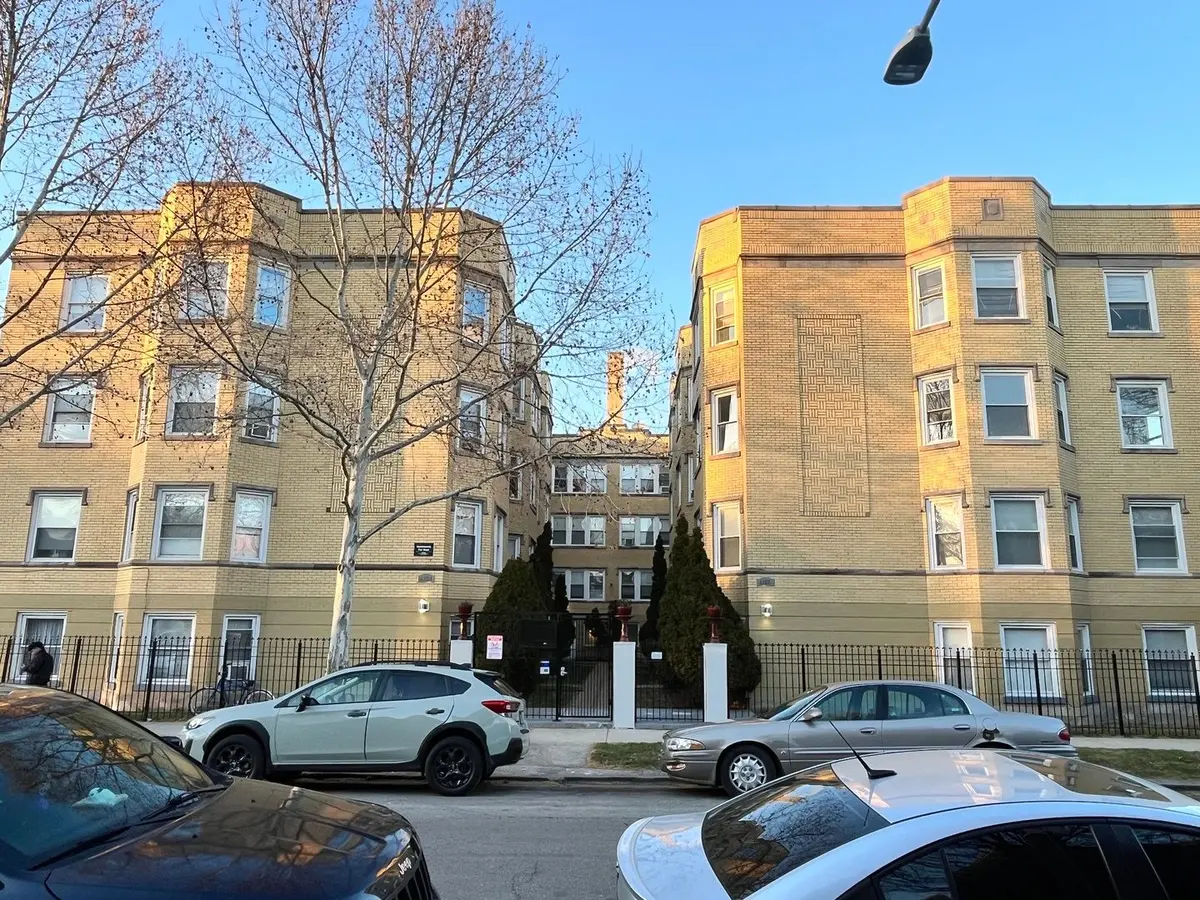 4126 W 24th Place