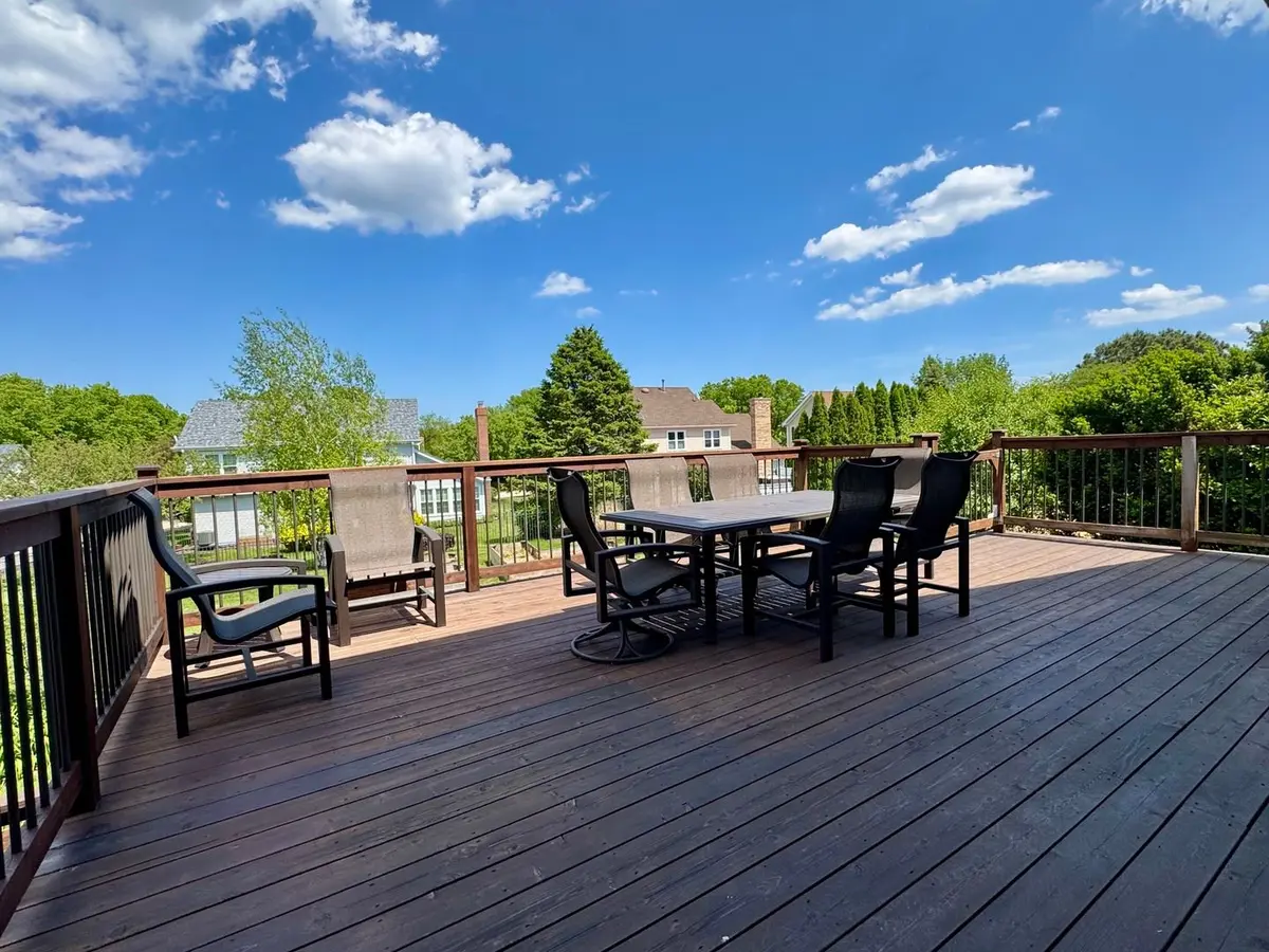 17325 W Westwind Drive