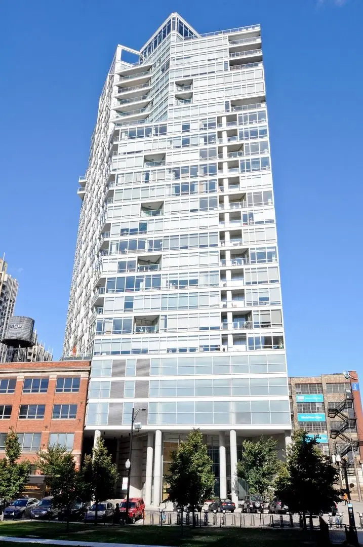 510 W Erie Street